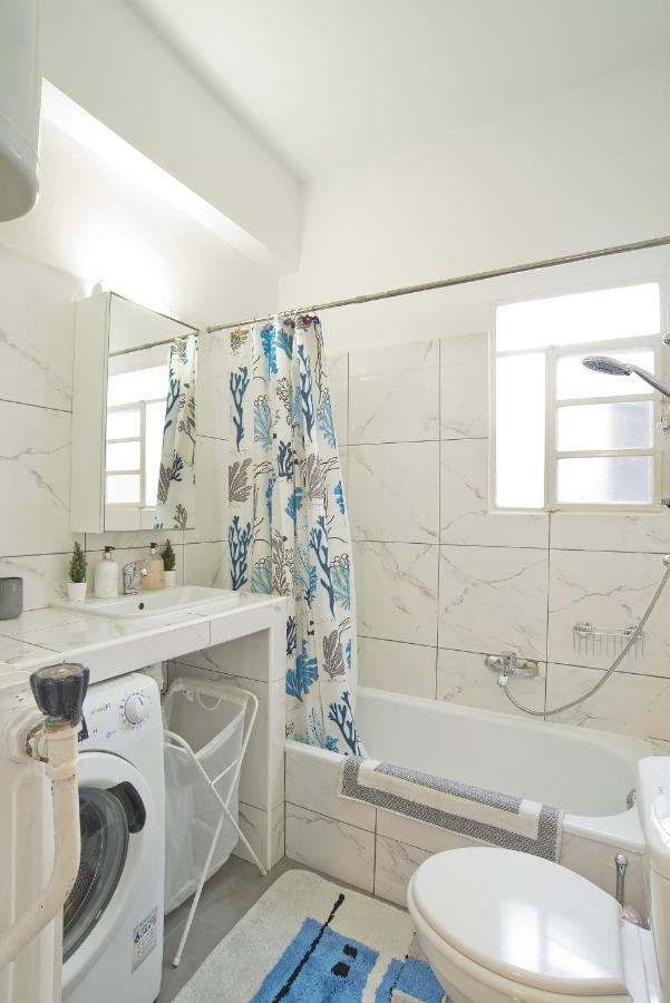 Andromaxi 2br Near Snfcc, Ac, Wifi Atina